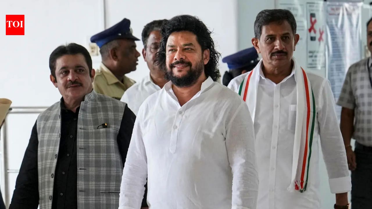 Two resignations, same scam: Why B Nagendra quit Karnataka cabinet again