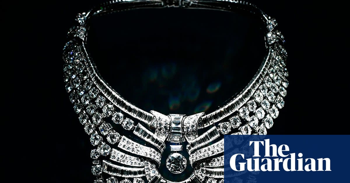Egyptian queen’s 673-diamond necklace stolen in Vienna smash-and-grab