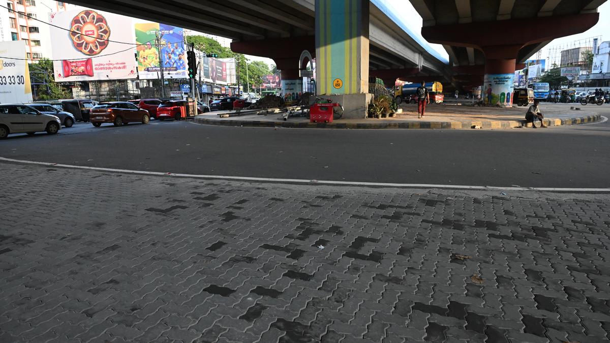 ₹1.50-crore project to redevelop Vyttila Junction in Keralam’s Kochi nearing completion