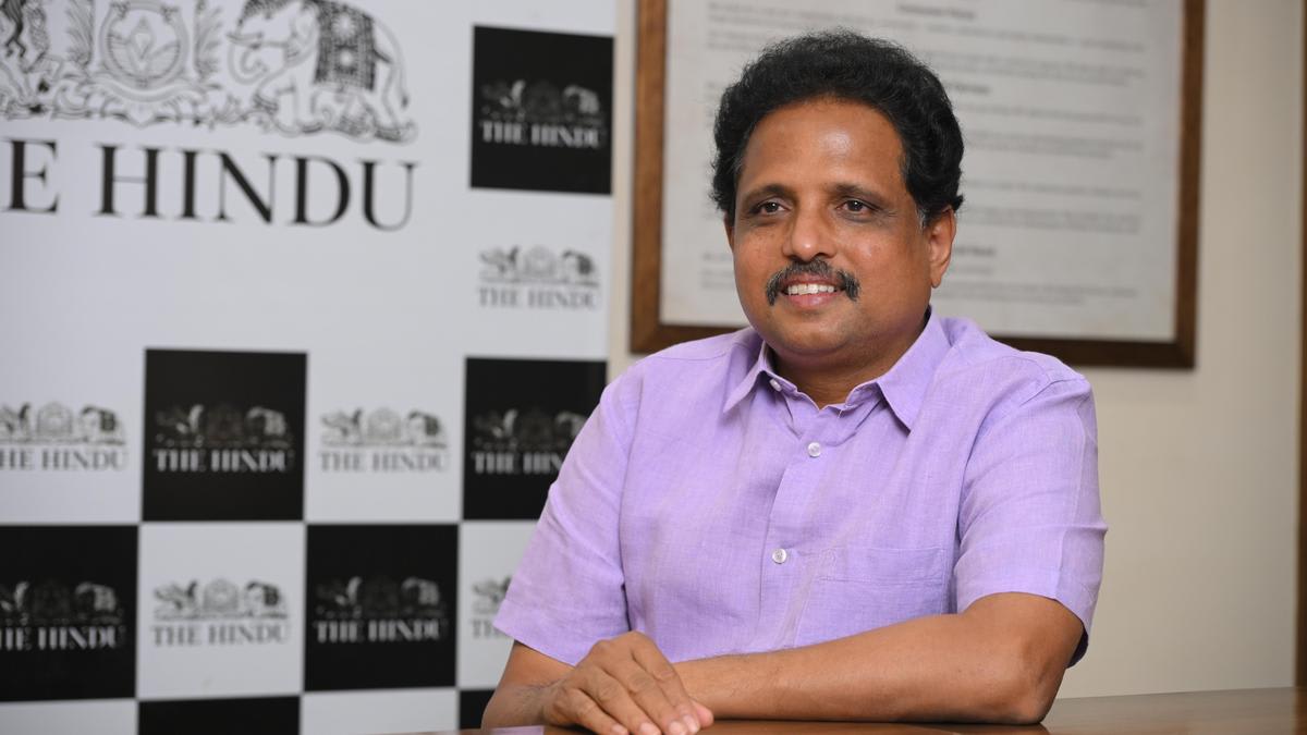 Literature is more powerful than history: Su. Venkatesan