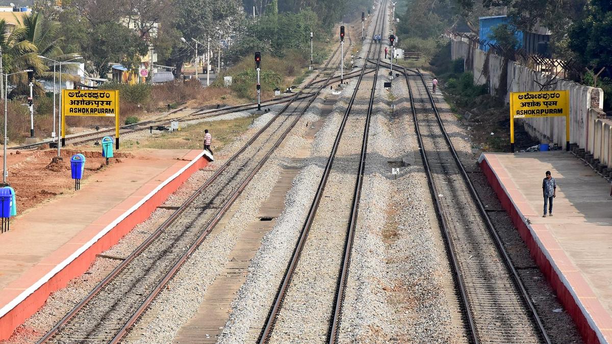 RPF Mysuru detects railway property theft, recovers lost phone