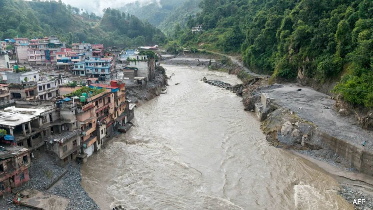 Forensic Expert Team From Gujarat Leaves For Nepal To Identify Flood Victims