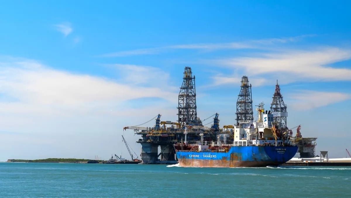 PetroChina First-Half Profit Jumps 22% to Record High
