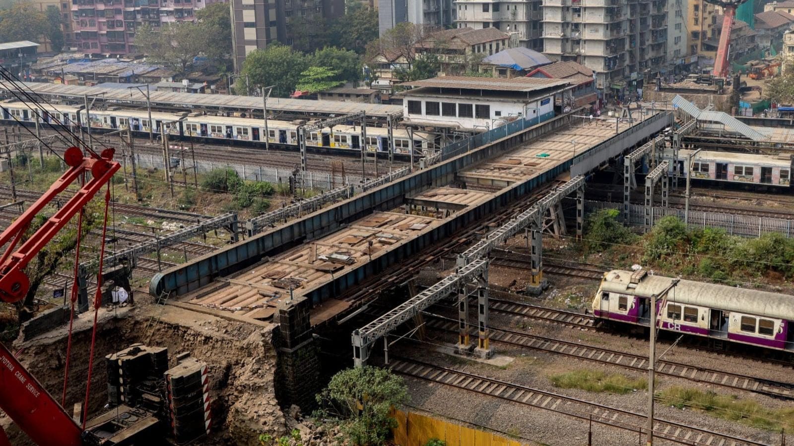 Elphinstone bridge reopening hits hurdle, pushed to 2027