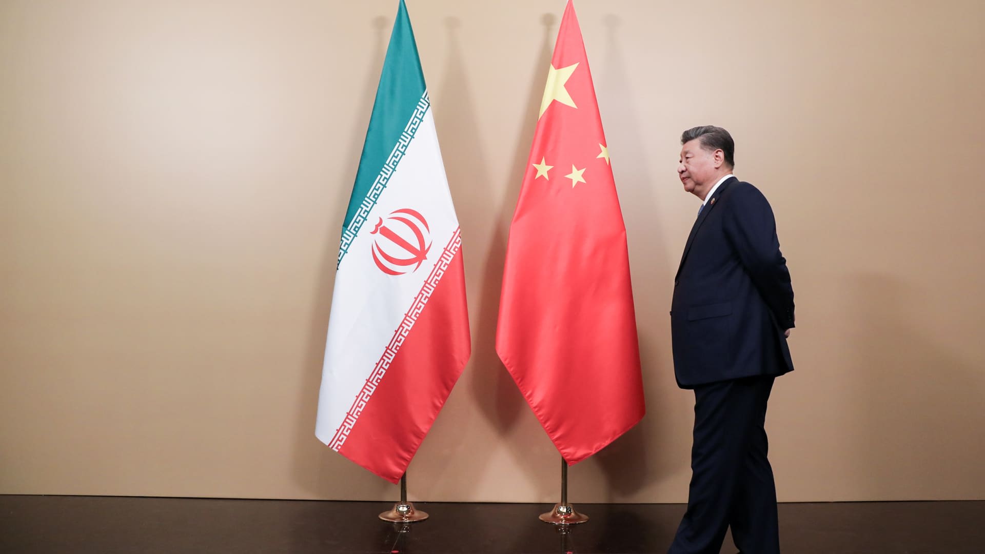 China's Xi keeps Iranian president at arm's length weeks ahead of Trump summit