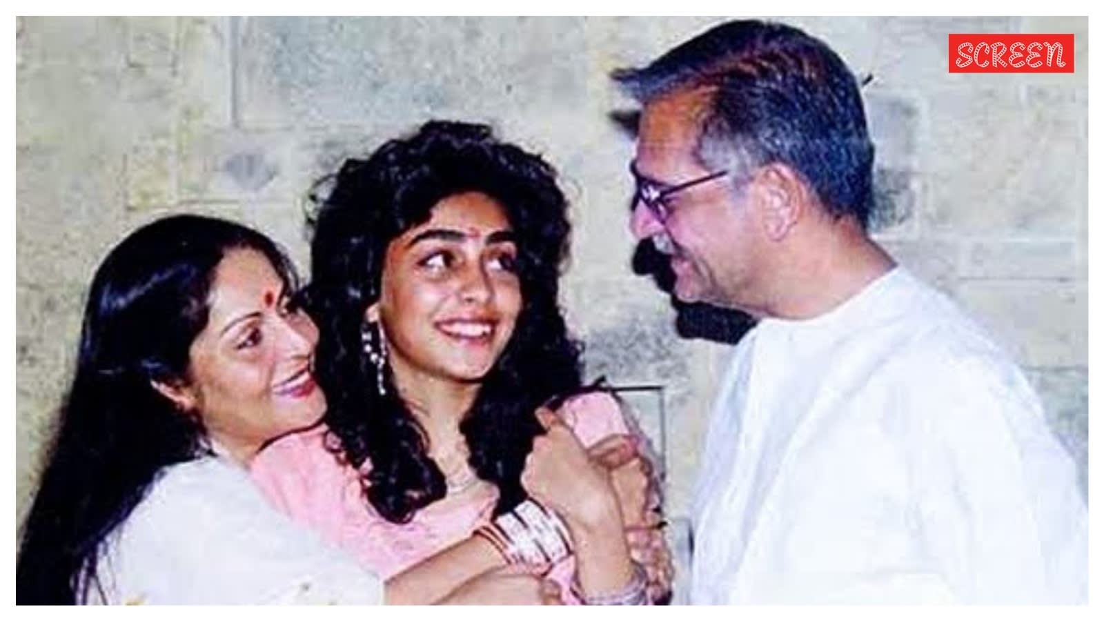 Meghna Gulzar says her failures, years of no work left parents Gulzar, Rakhee ‘helpless’