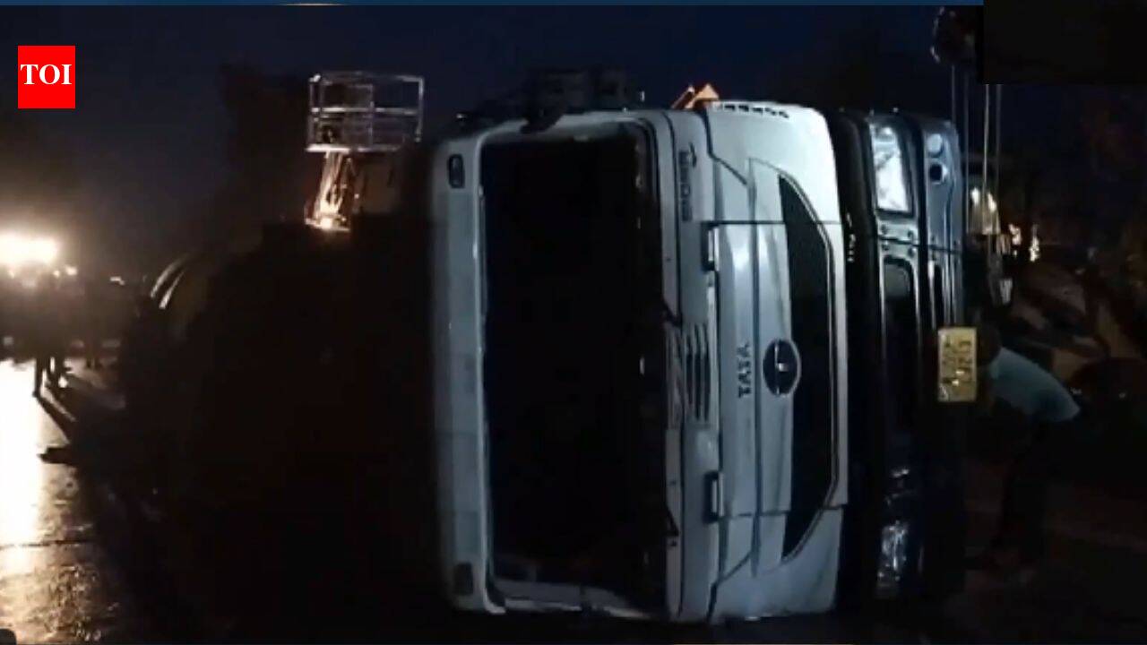MP crash: 5 killed, 20 hurt after bus collides with bulker; PM Modi mourns deaths