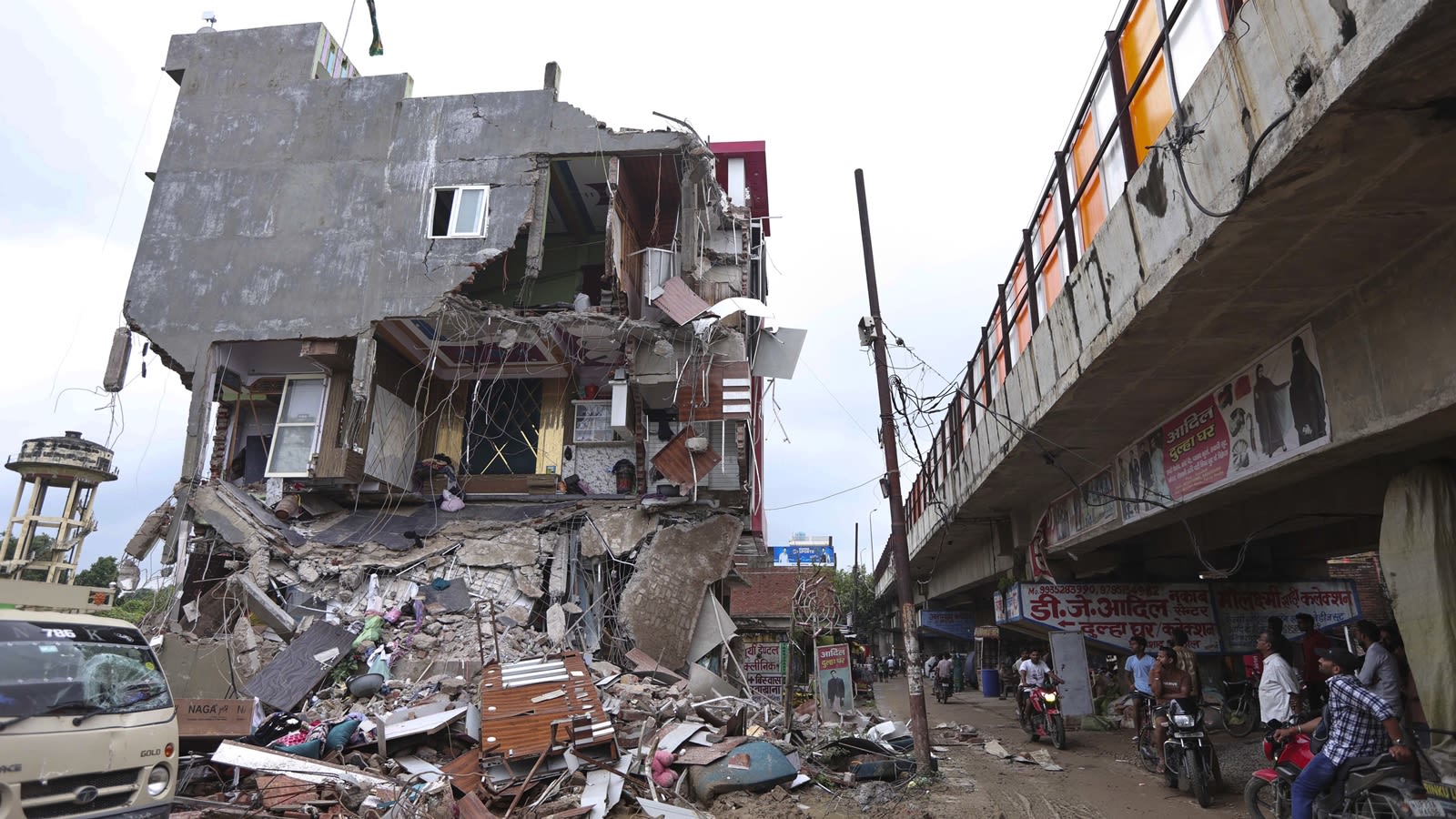 Kaushambi blast toll 14, three-storey house of main accused demolished
