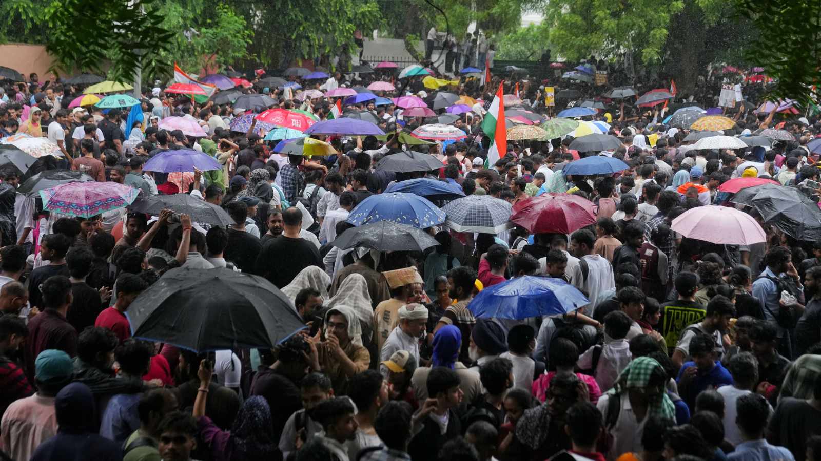 He was in Tihar. But Bishnoi-Hashim Baba gang aide ‘spotted’ at Jantar Mantar