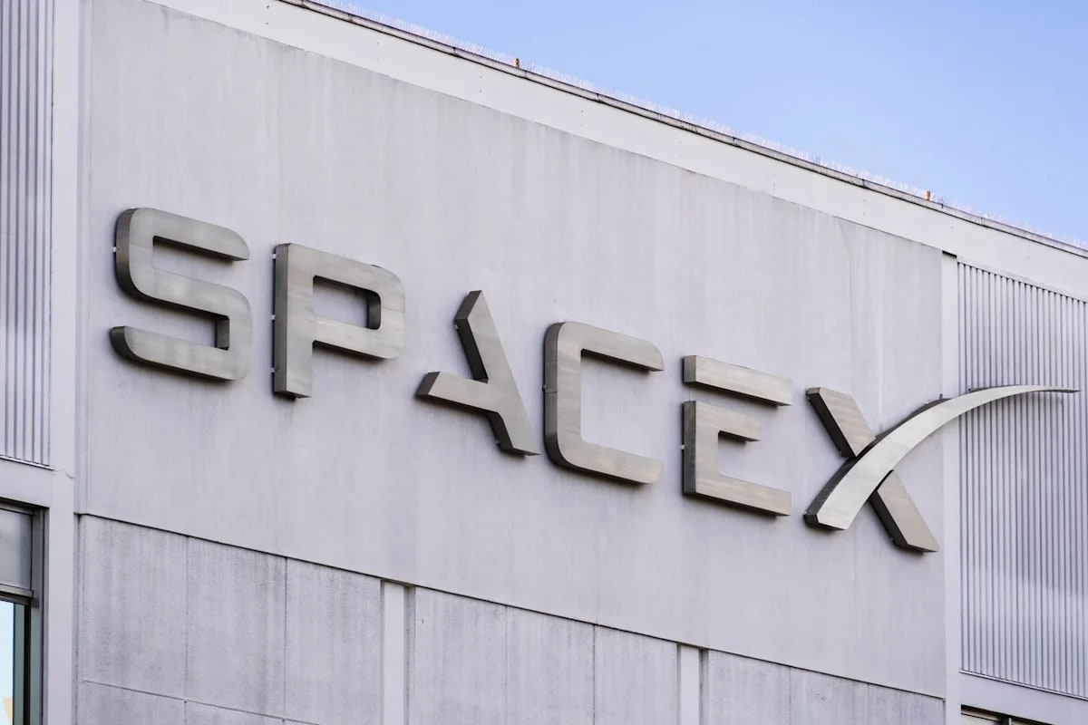 JPMorgan Says Grok Is Finally Worth Taking Seriously. SpaceX Stock Could Reach $240.