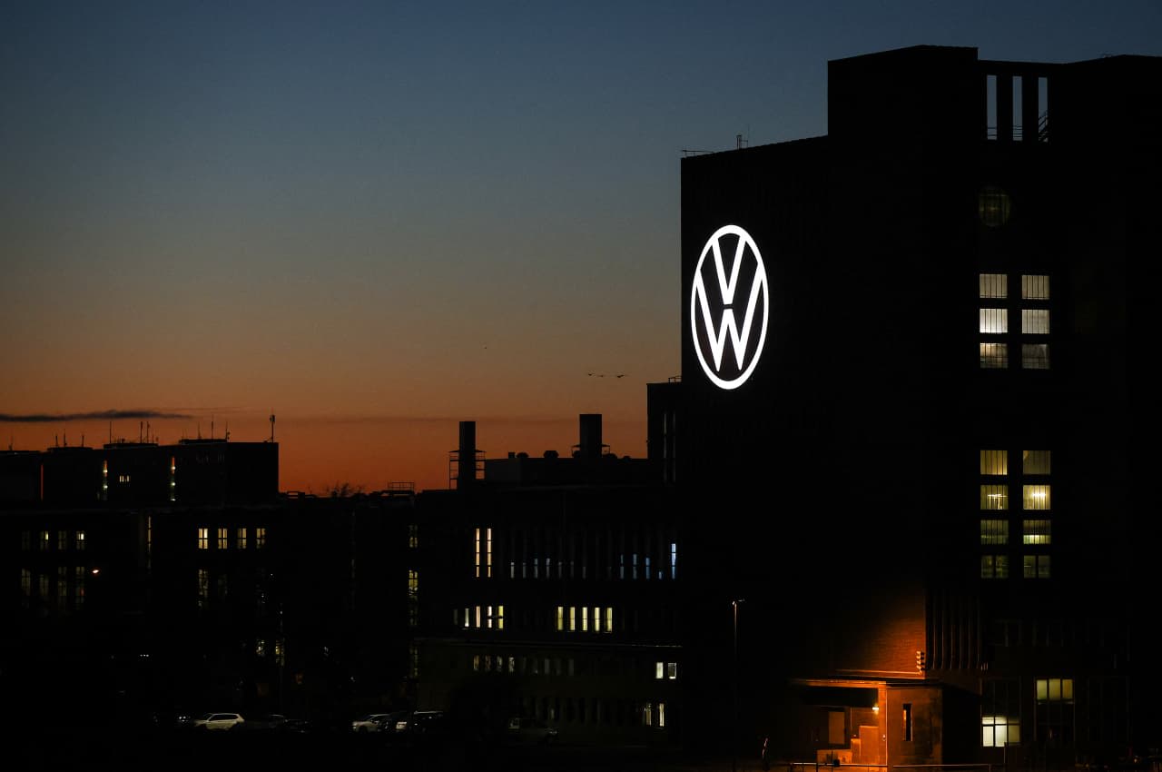 Volkswagen’s stock gets boost from plan to double job cuts to 100,000