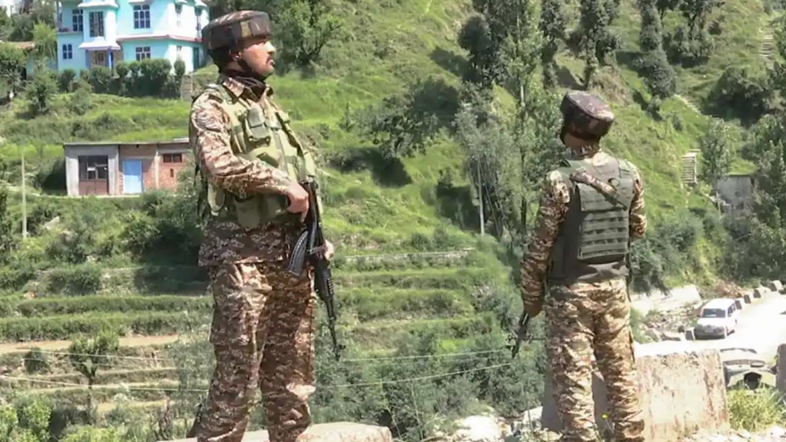 One terrorist killed, 1-2 others trapped after gunfight in central Kashmir forests