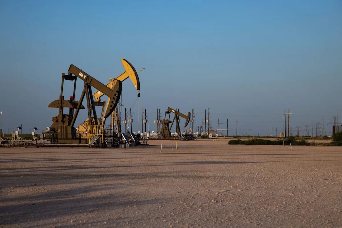 Bessent Sees Oil as Low as $40 Post-Iran War, Taking Yields Down
