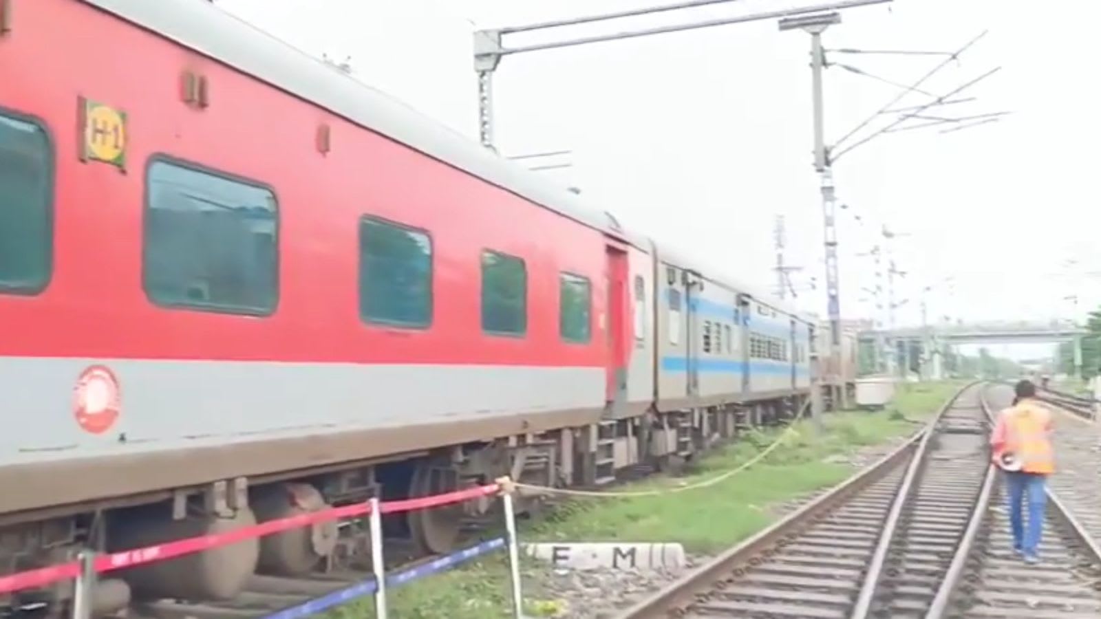 2 coaches of Sikkim Mahananda Express derail in Bihar after red signal overshoot