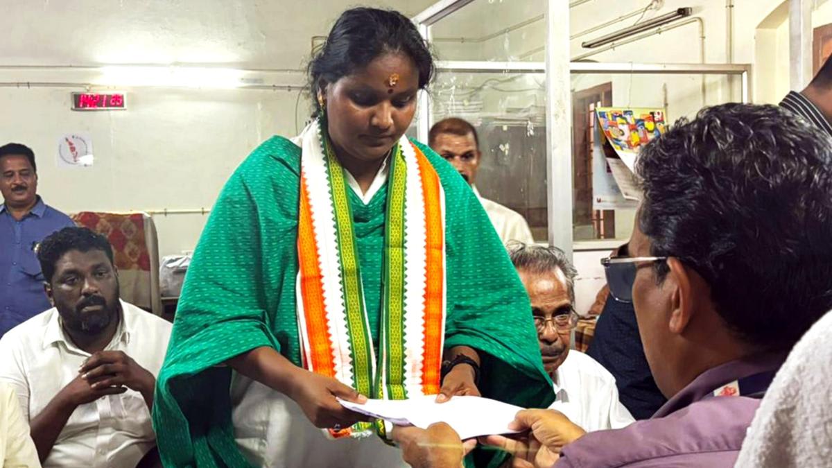 KPCC poised to take tough line on discipline, without closing door on reconciliation between opposing parties, in fracas involving MLA Haridas