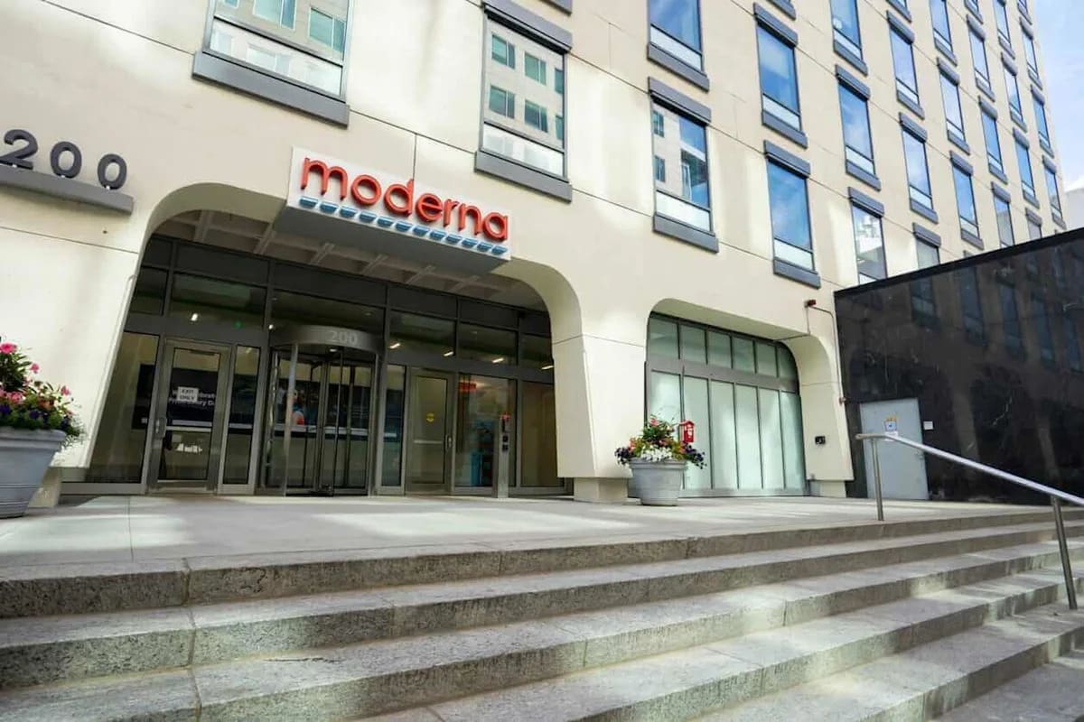 How Is Moderna's Stock Performance Compared to Other Healthcare Stocks