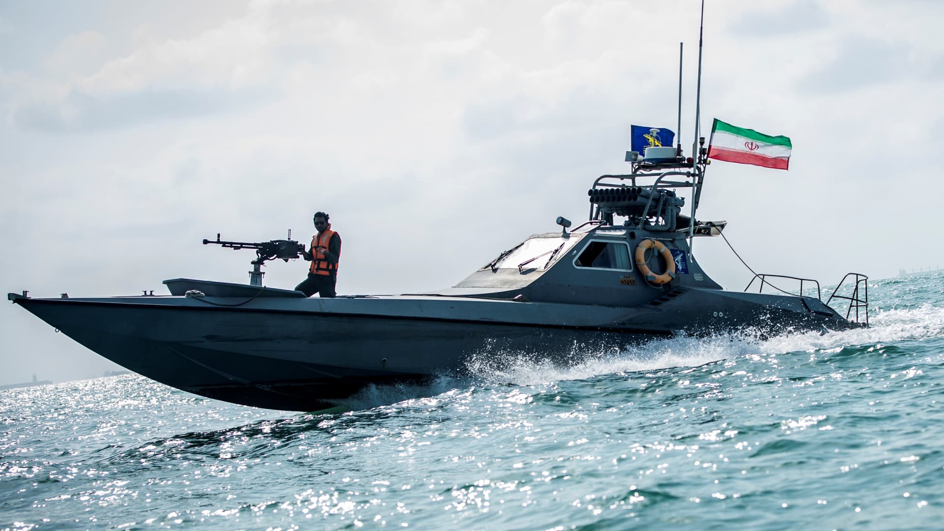 U.S. downplays Iran's seizure of unmanned sub in Hormuz Strait