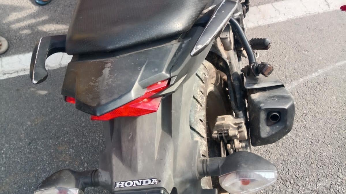 Revenue Inspector killed as lorry rams bike