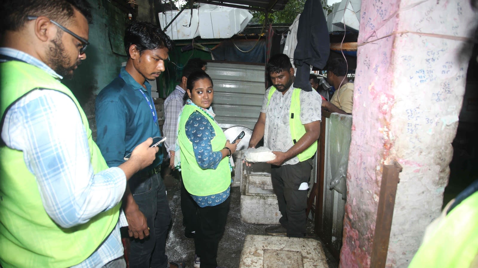 Balaram Mullick to Don Giovannis: Licences of 40 Kolkata eateries suspended for food safety violations