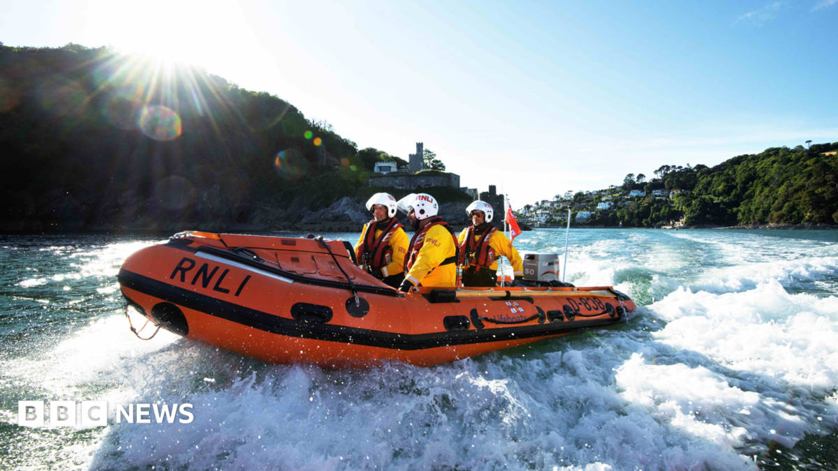 RNLI boss says volunteers facing 'unacceptable' abuse