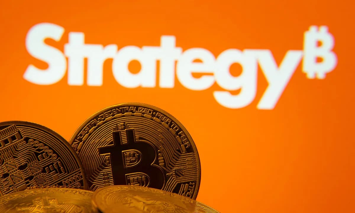 Strategy Holds Off On Bitcoin Purchases As It Buys Preferred Stock