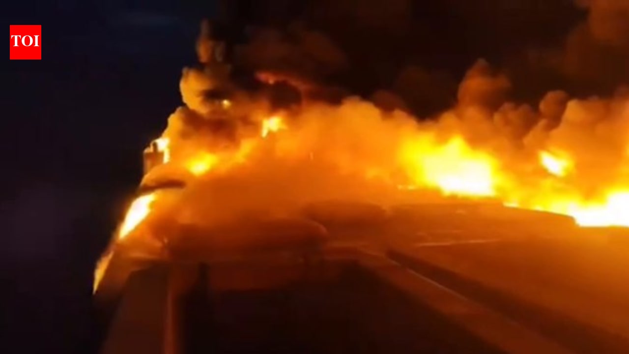 Massive blaze engulfs Philippines ferry: 5 killed, 87 still missing