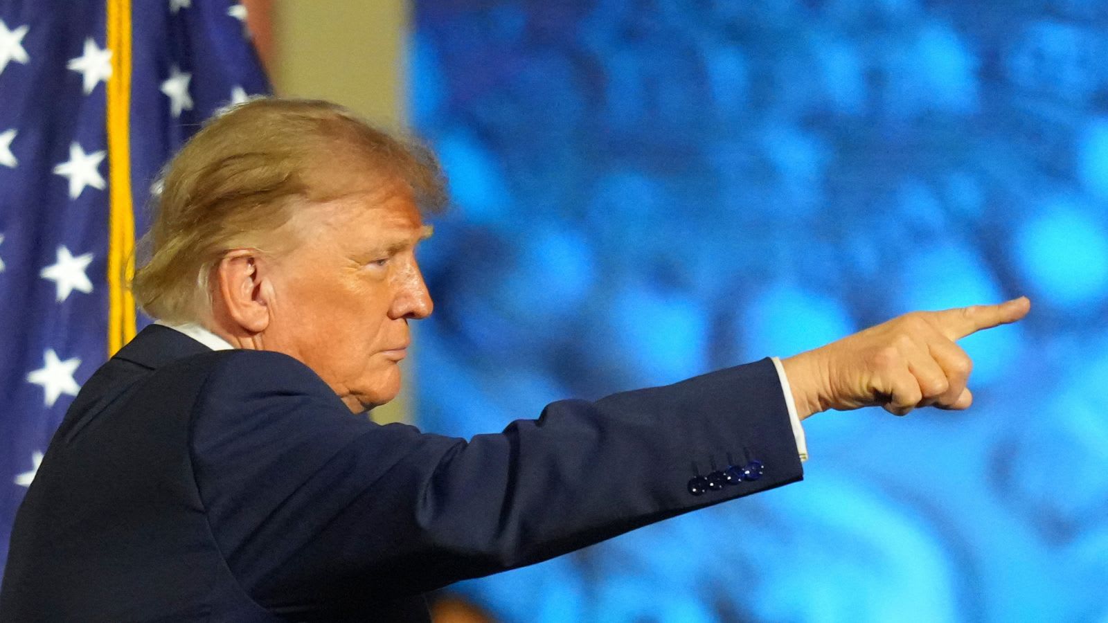 Trump’s promise of $5,000 for voters if Republicans win midterms could cost US $1 trillion