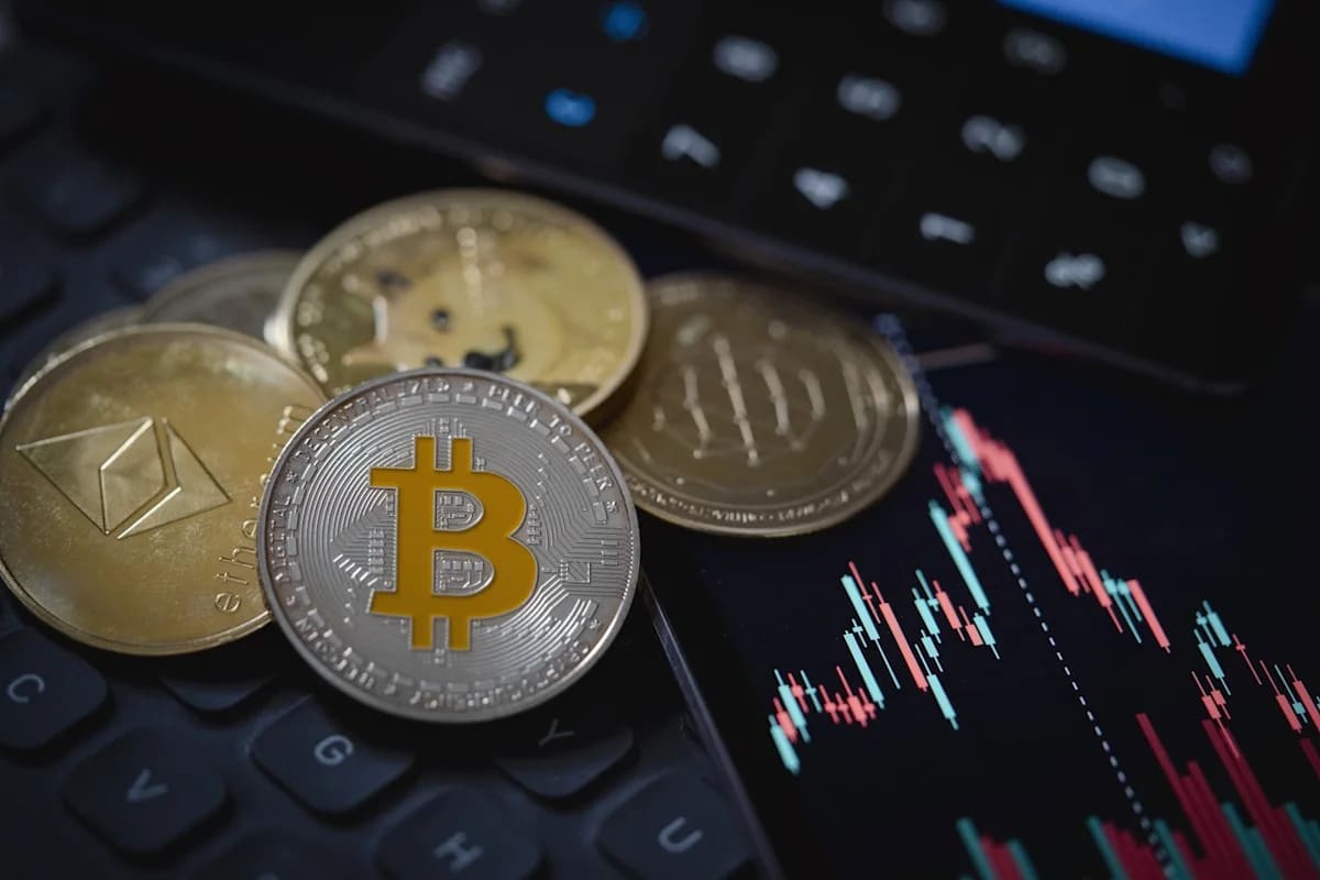 Crypto ETFs in 2026: Bitcoin, Ethereum and the Altcoin Wave Explained