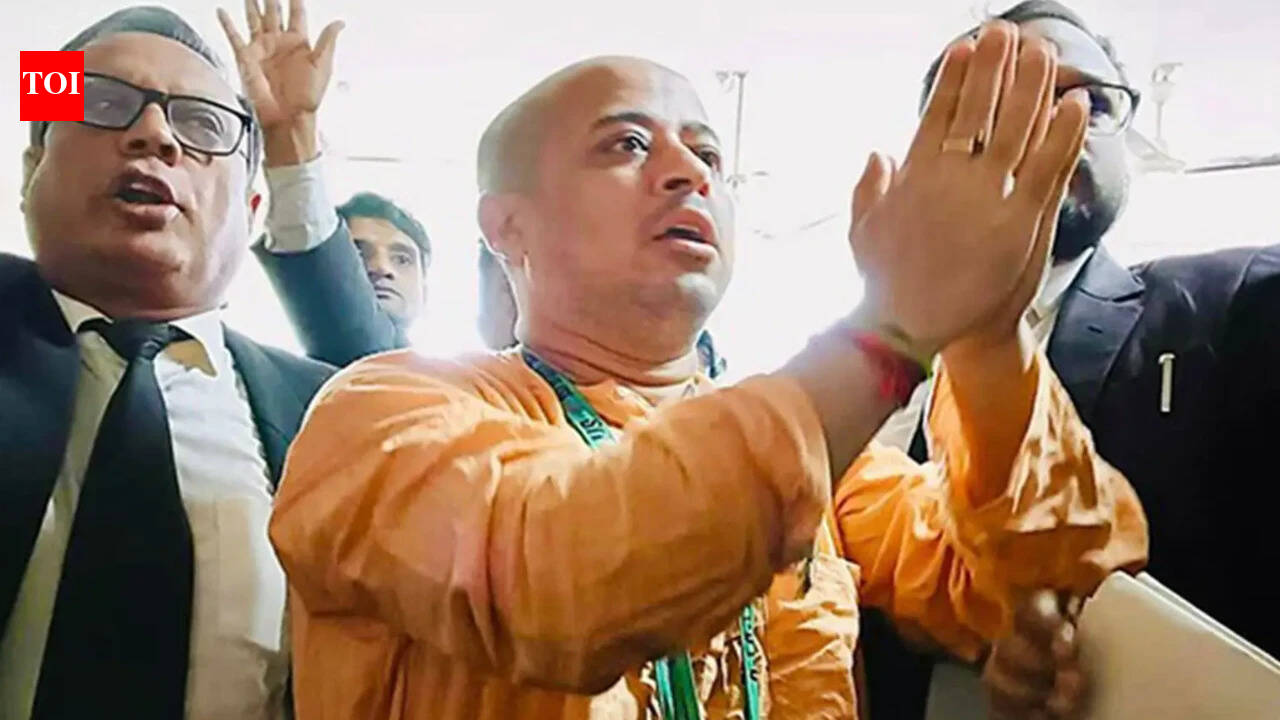 Hindu monk, in Bangladesh jail, gets 5-hour parole to attend mother's funeral