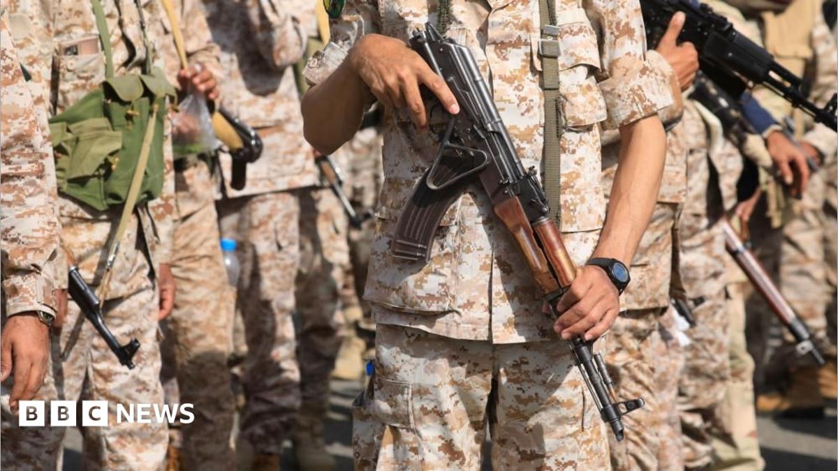 Houthis 'take control' of key island in global shipping route