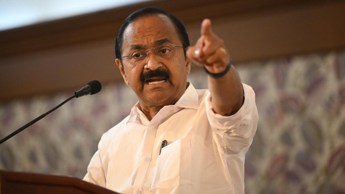 Keralam CM Satheesan says he stands by his claim on number of personal staff during previous LDF government
