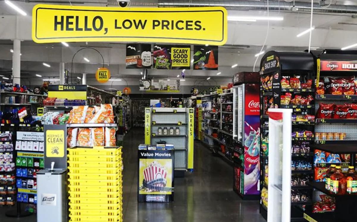 A Tale of Two Dollars: Why Dollar General Outpaced Dollar Tree This Quarter
