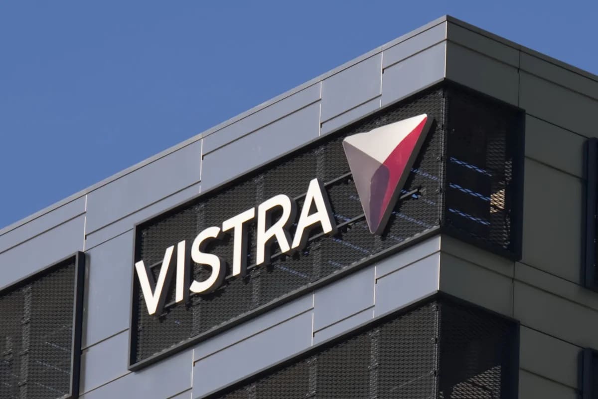 Is Vistra Stock Underperforming the Nasdaq?