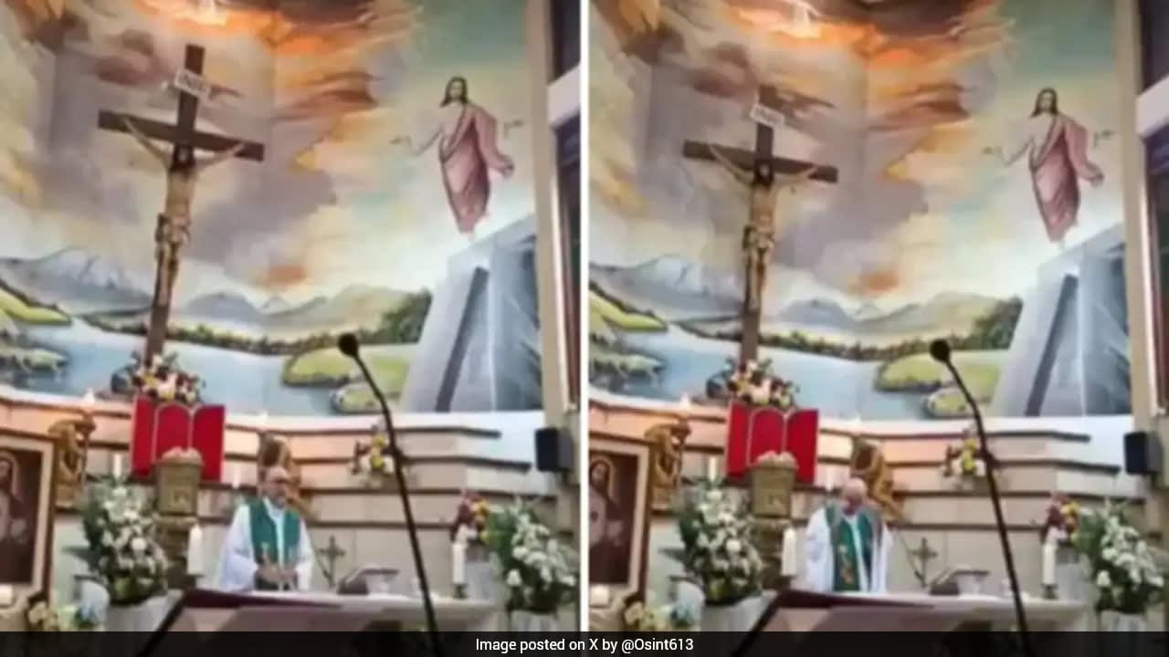 On Livestream, Crucifix Crashes Down During Mass In Ecuador, Priest Dies
