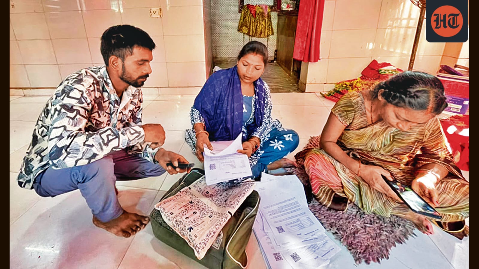Delhi SIR: Thousands line up at special camps ahead of deadline