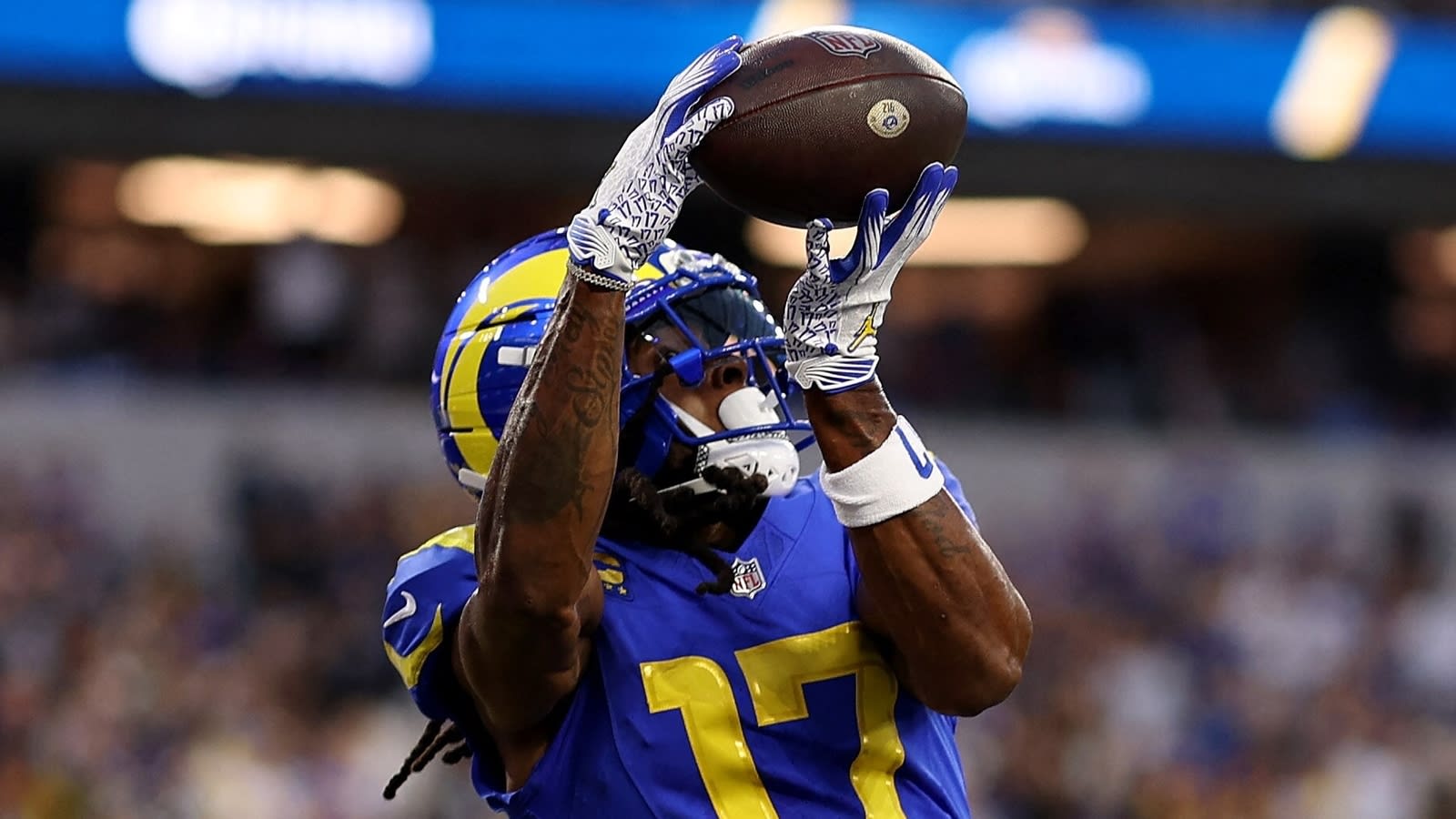 WR Davante Adams' late injury scare vs Cardinals leaves Rams in a tight spot for Week 7
