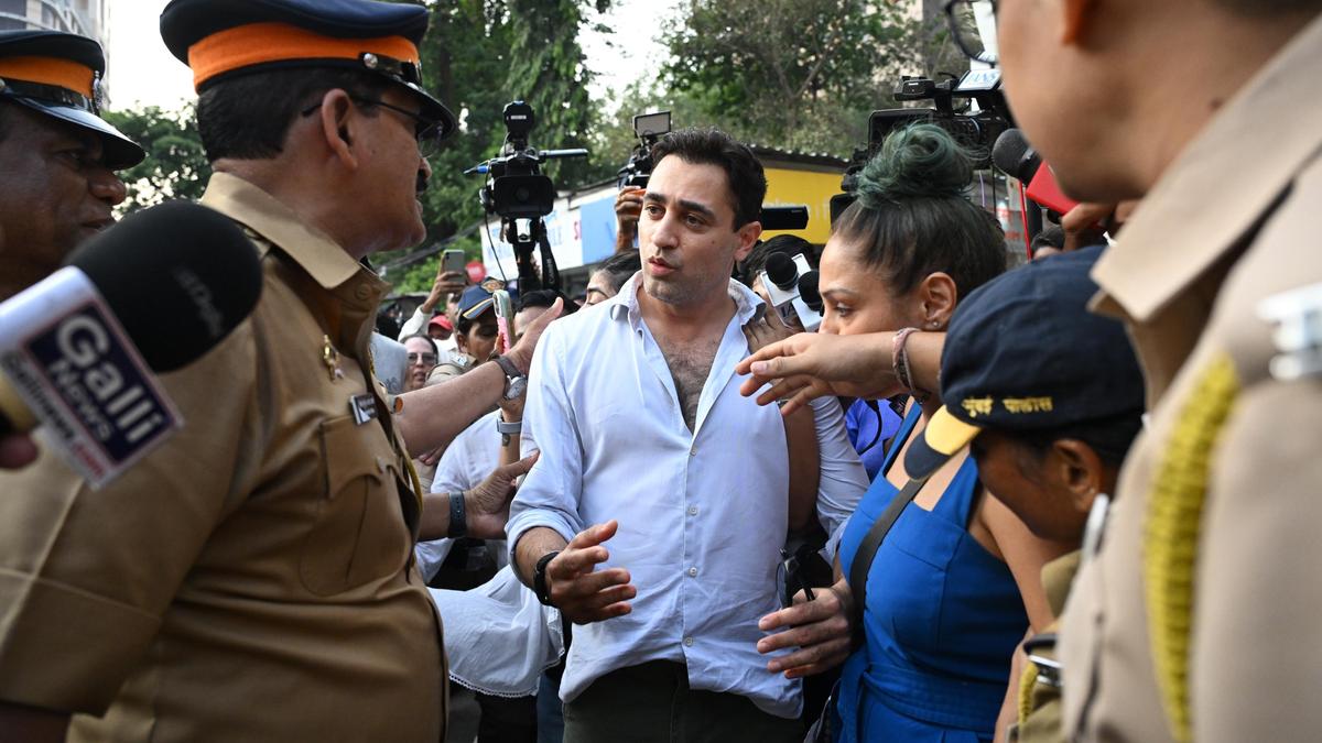 Bombay HC to hear on October 26 plea filed by actor Imran Khan against ‘leave India notice’