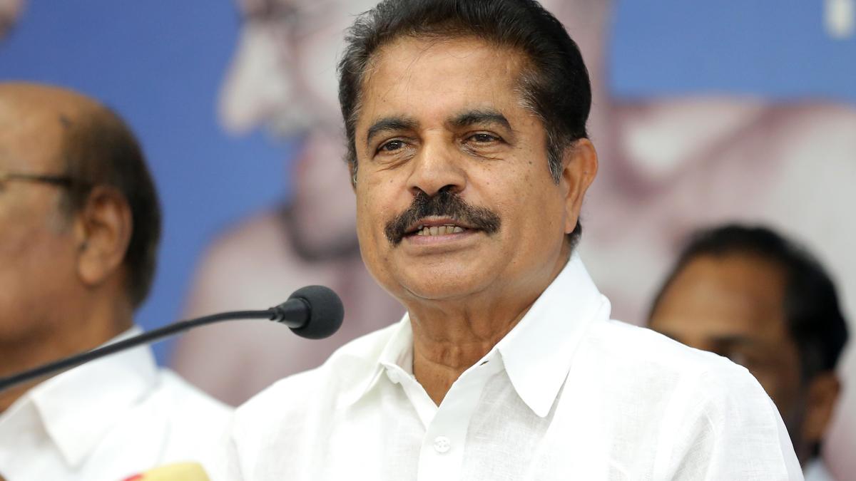 UDF convenor dares V.D. Satheesan reveal name of ‘anonymous benefactor’ who sponsored his chartered flight