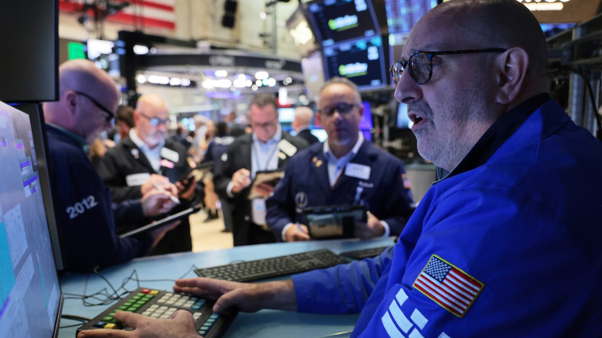Tech stocks had a nice oversold bounce on Monday. Earnings this week will determine if it's for real