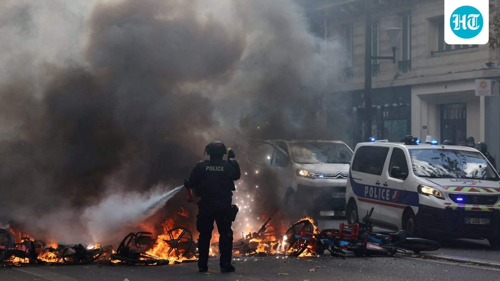US issues travel alert ahead of Steelers vs Saints Paris NFL game as protests rock France