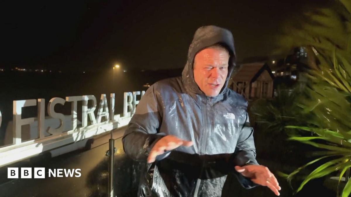 Watch: Presenter battles strong winds as storm hits Newquay