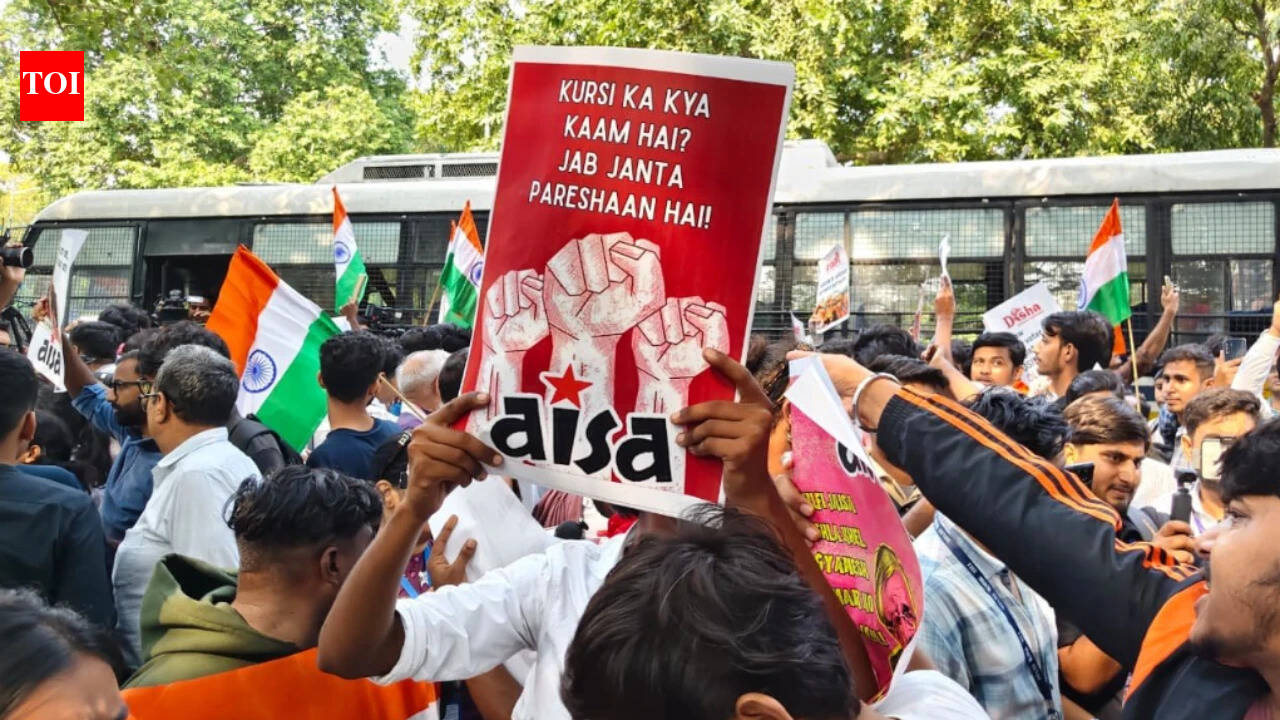 'Won't let go of our right to vote': Anti-SIR protesters march to EC headquarters