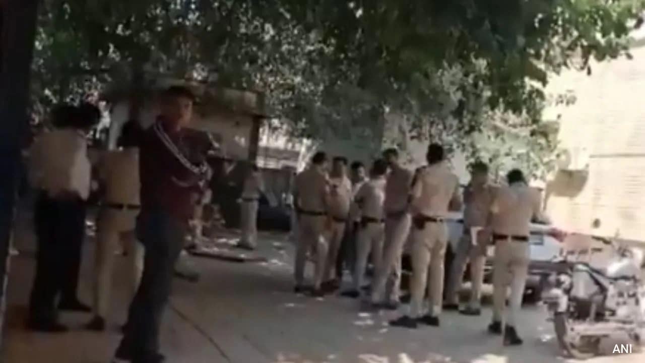 Class 12 Student Sets Herself On Fire Inside Delhi School, Cops Find 3 Notes