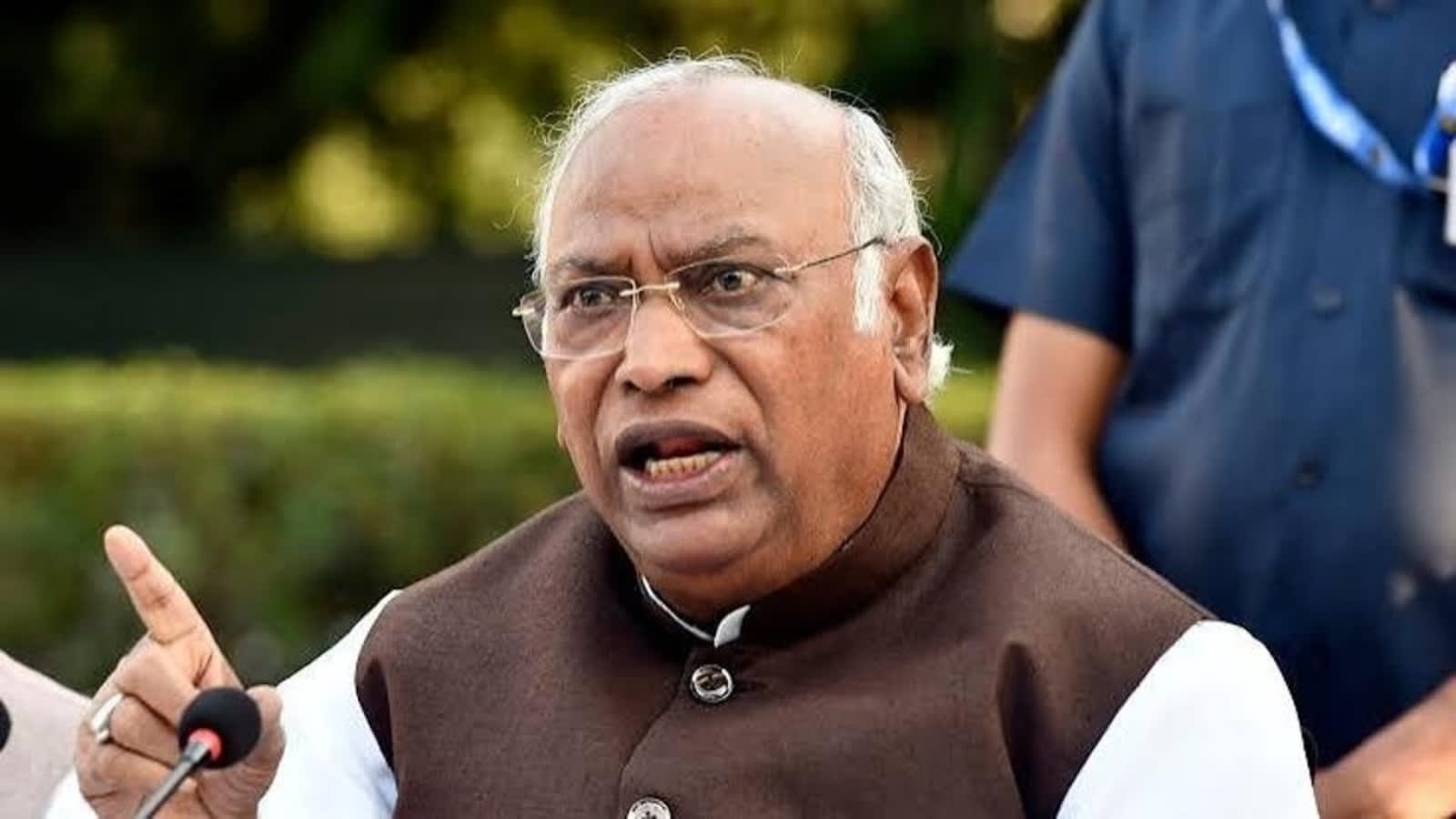 'Looted wealth in Lord Ram's name': Kharge targets BJP over Ayodhya temple fund theft case