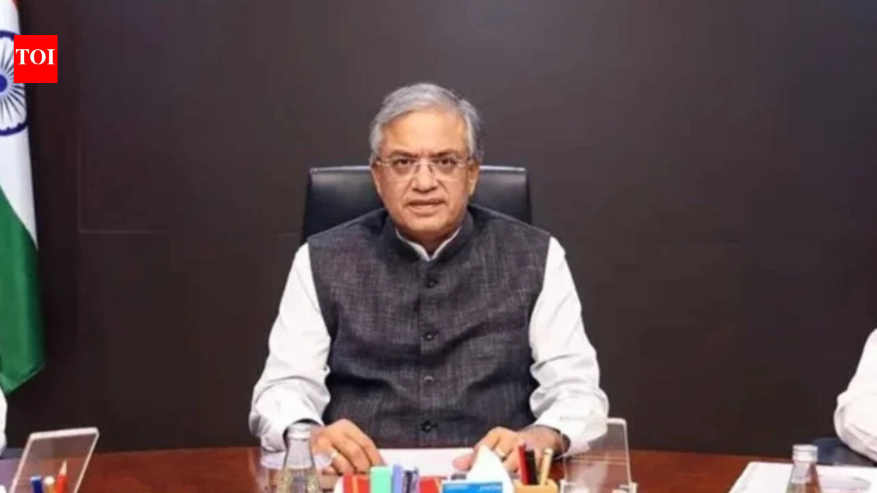 SIR row: SC defers hearing, grants petitioner 10 days to reply to EC's counter-affidavit