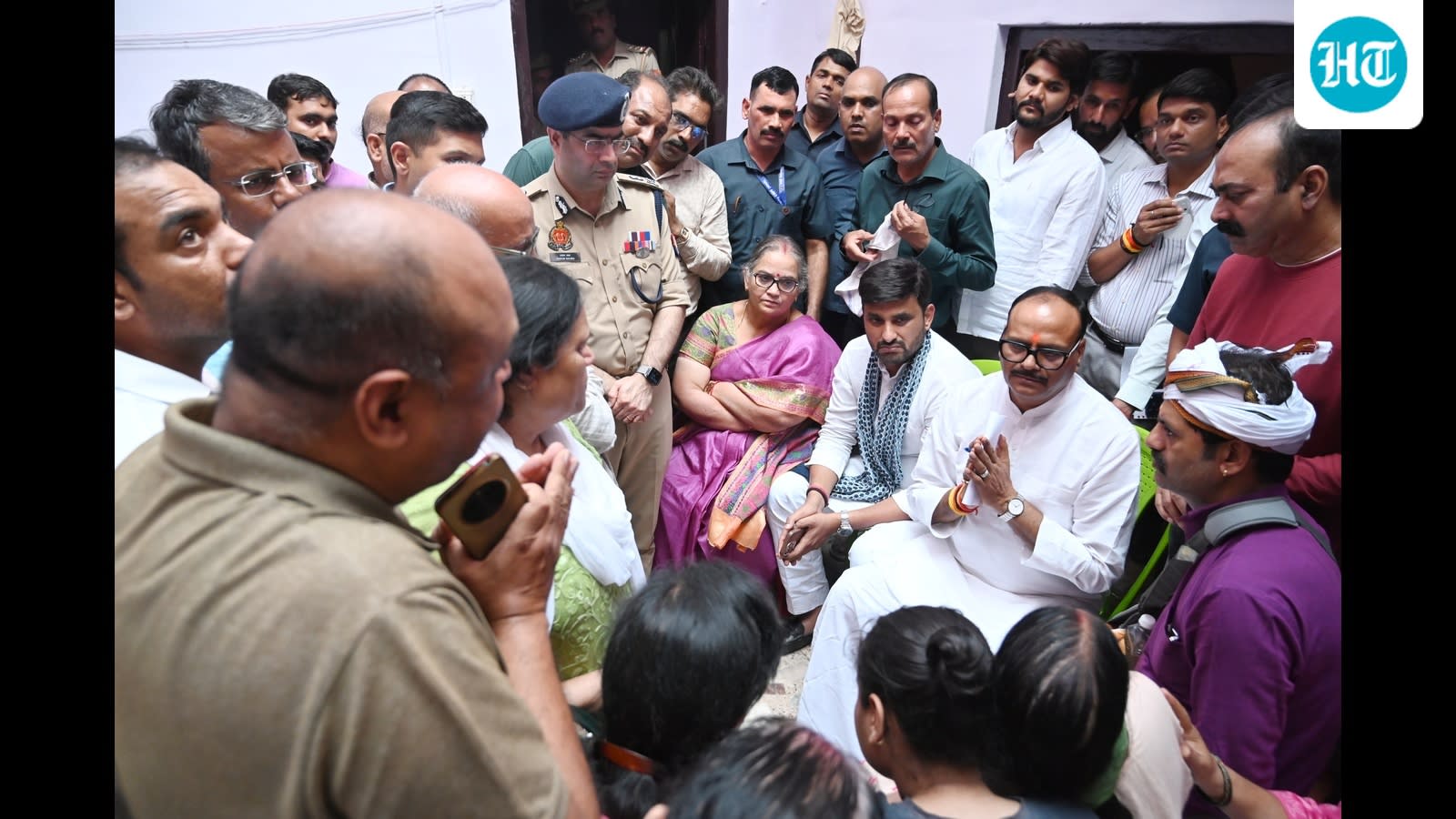 Saadatganj triple murder: Govt assures kin of lifetime security, job for wife, free edu for girl