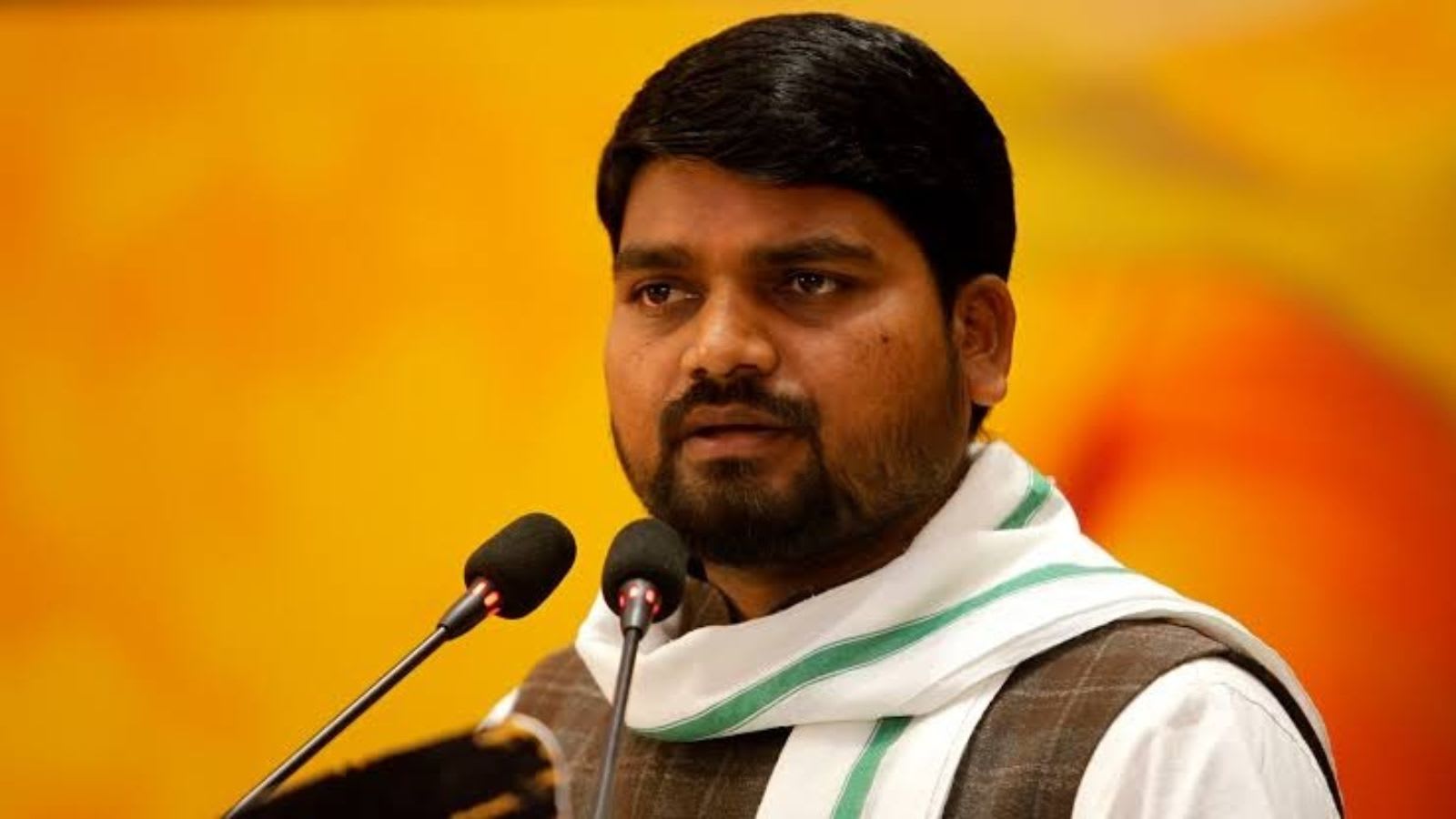 Supreme Court grants AAP MLA Chaitar Vasava 3 days’ temporary bail to visit critically ill relative