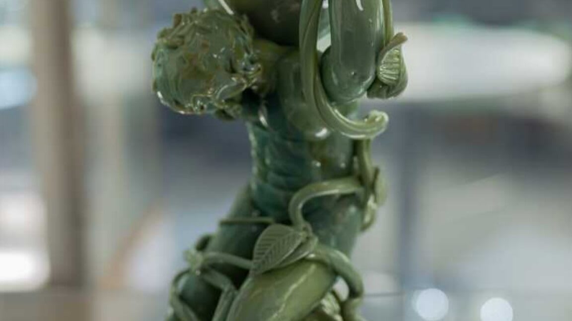 Sculpture recreates odd optical effects of famed Lycurgus Cup