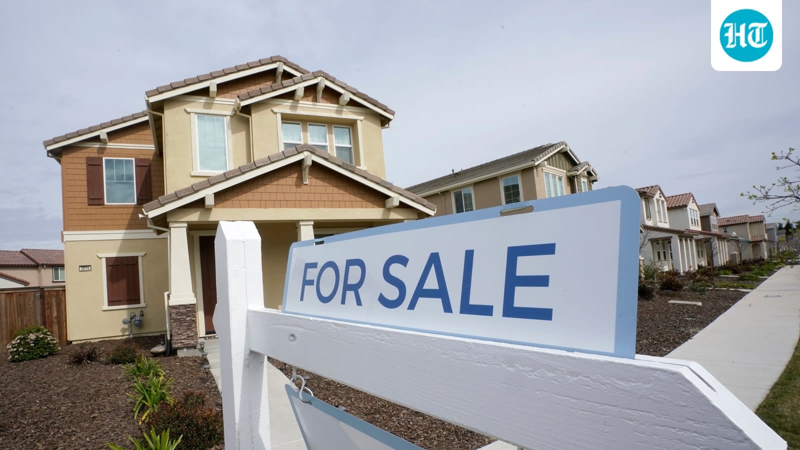 US new home sales fall 0.6% in September as mortgage rates rise to 7.32% amid Middle East conflict