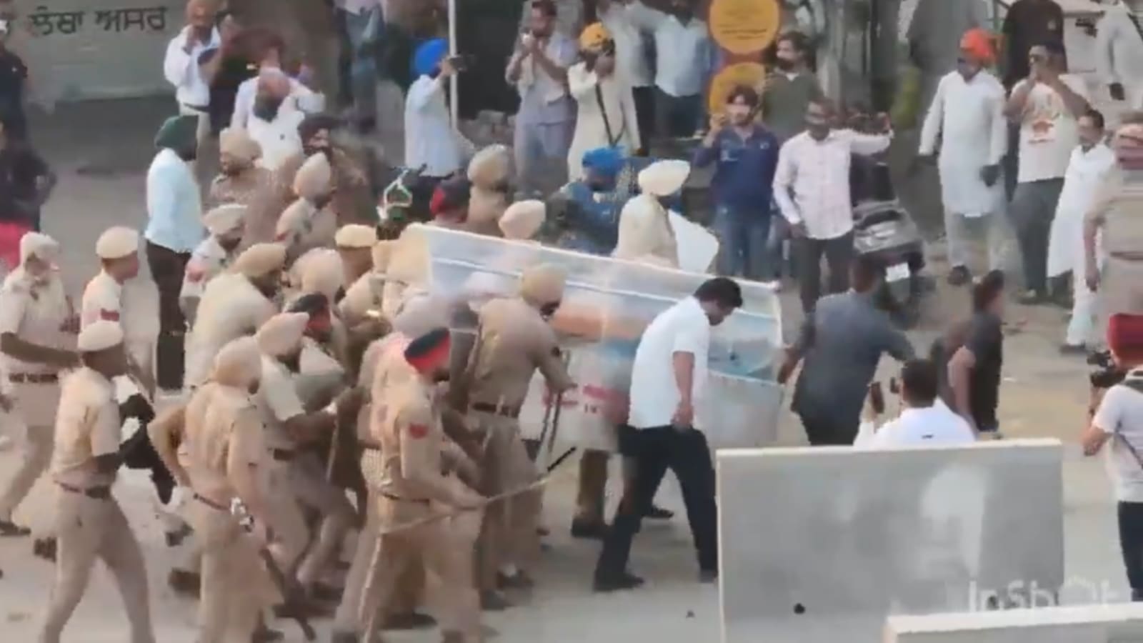 Tension in Mansa as police ‘seize’ body being taken to Jhota protest site